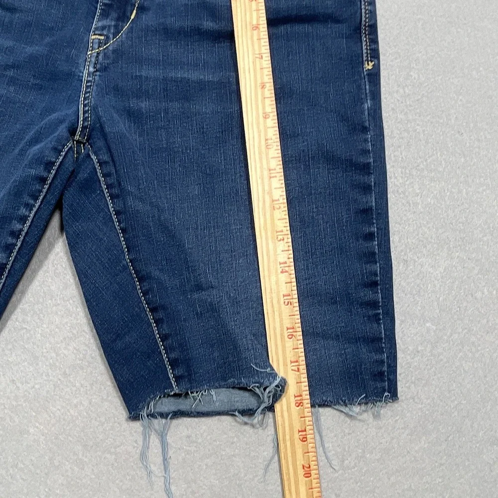 Levis Classic Mid Rise Cut Off‎ Shorts Women 16 Raw Hem Dark Blue Denim Casual